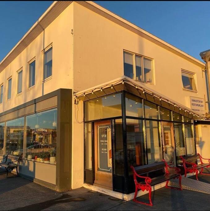 Center * Reykjavík